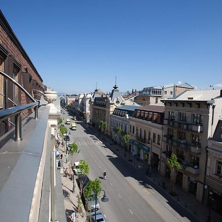 Hotel Avenue 106 Tbilisi Exterior photo