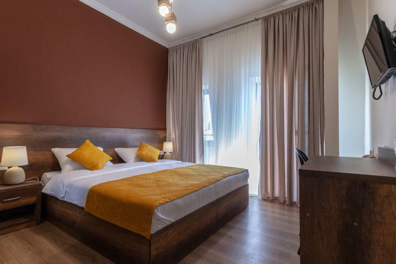 Hotel Avenue 106 Tbilisi Exterior photo