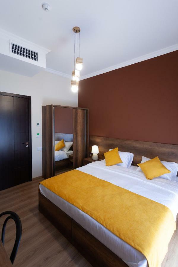 Hotel Avenue 106 Tbilisi Exterior photo