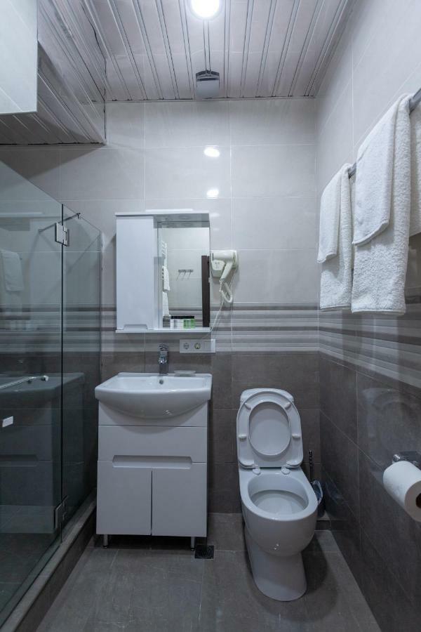 Hotel Avenue 106 Tbilisi Exterior photo